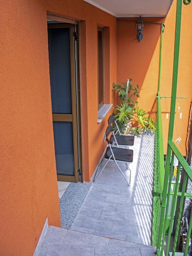 Ferienwohnung Casa Dei Fiori 2 Somma Lombardo Exterior foto