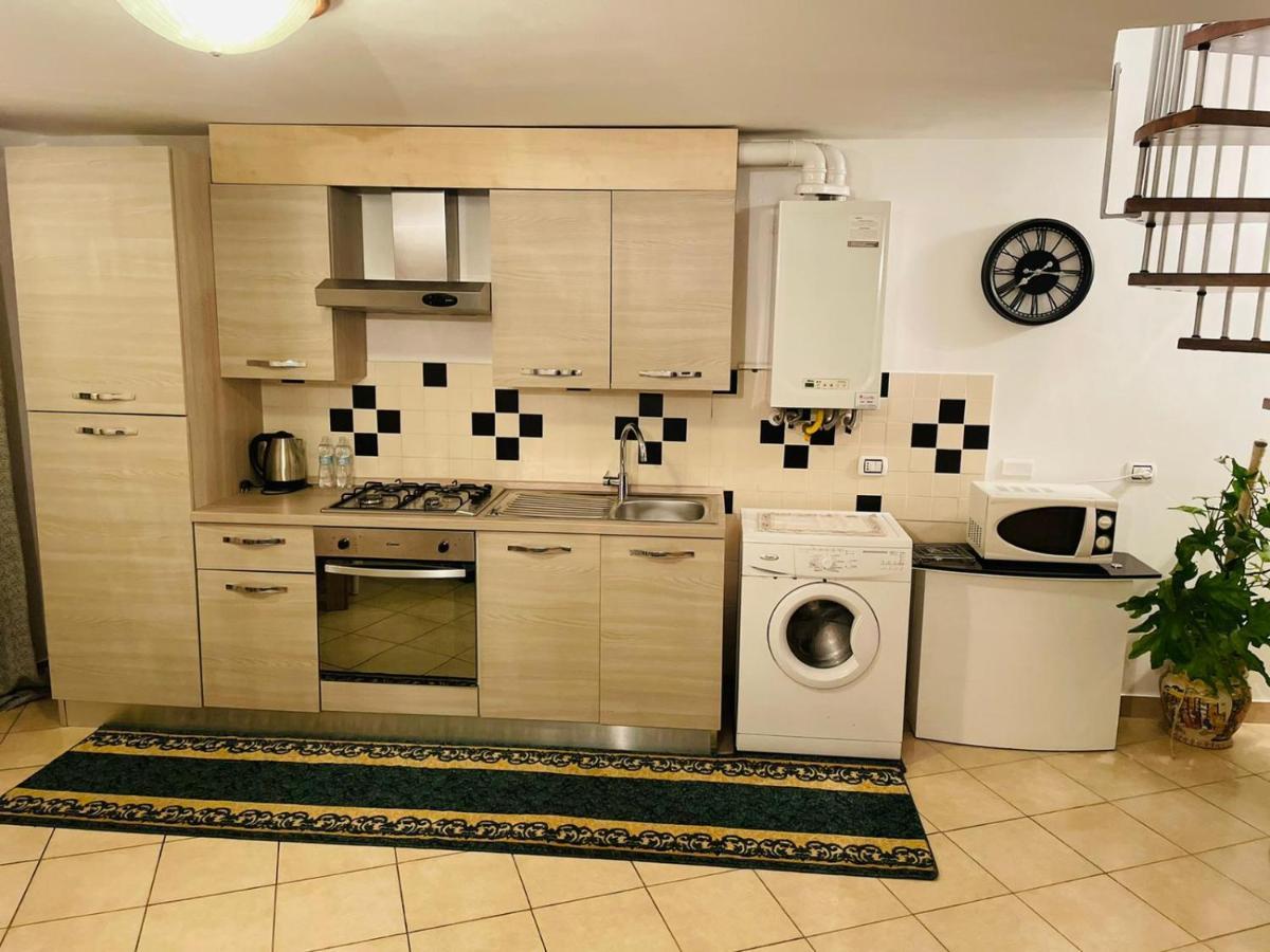 Ferienwohnung Casa Dei Fiori 2 Somma Lombardo Exterior foto